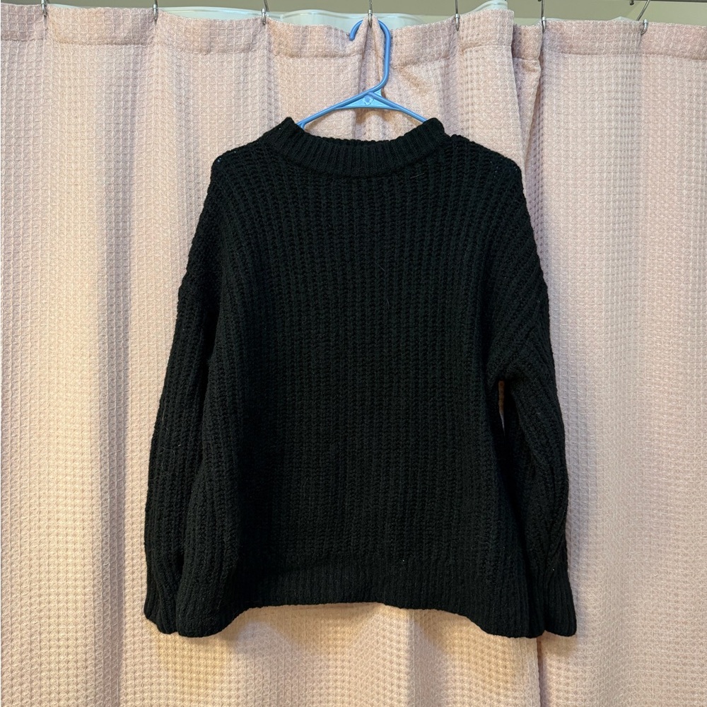 Old Navy Black Chunky Crewneck Sweater